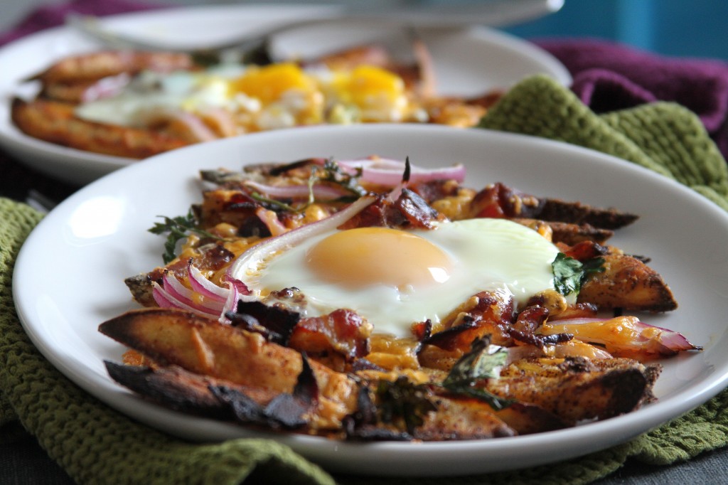 Bacon, Egg, and Cheese Chili Breakfast Fries