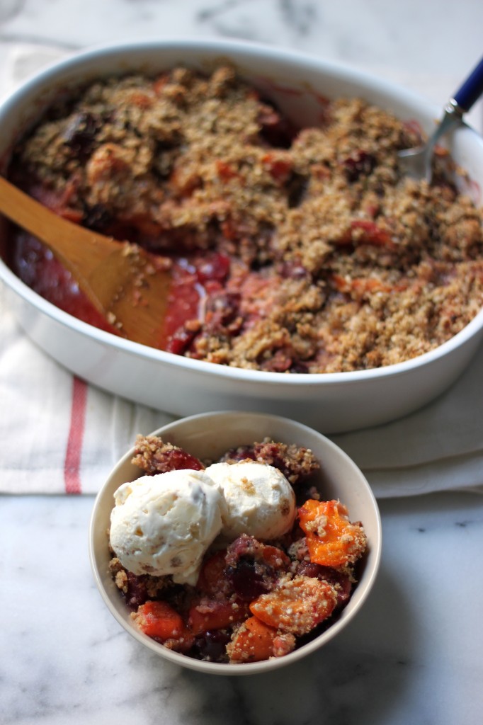 Healthy(ish) Cherry // Apricot Crumble 