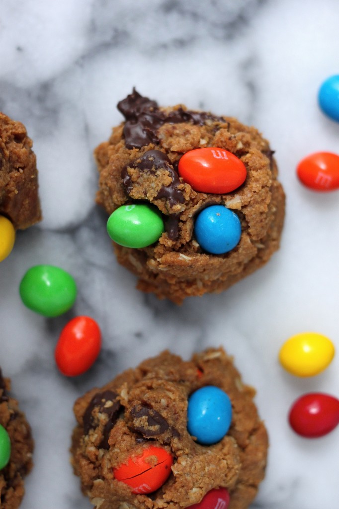 (Flourless) Peanut Butter M&M Chocolate Chunk Cookies 