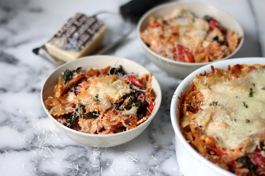 Super Cheesy Kale and Roasted Red Pepper Pasta Bake