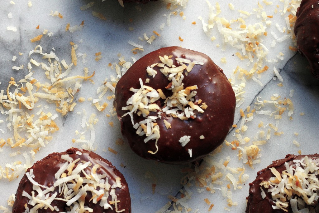 (Vegan & Gluten Free!) Chocolate Coconut Cake Doughnuts 