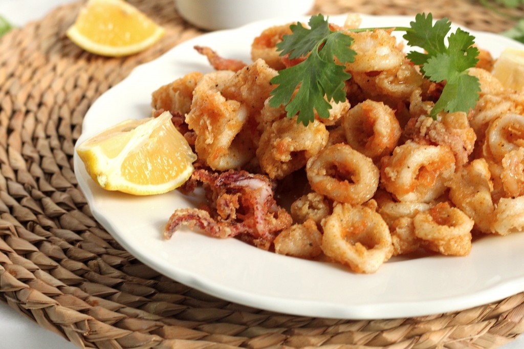 Fried Calamari with Tabasco and Honey Drizzle and Cilantro Aioli 