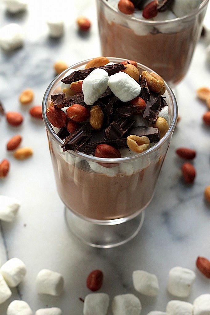 (5 Ingredient // 5 Minute!) Nutella Greek Yogurt Rocky Road Parfaits