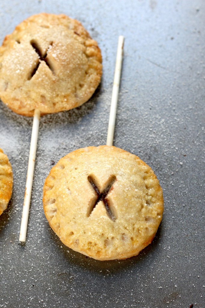 Nutella & Cream Cheese Pie Pops 