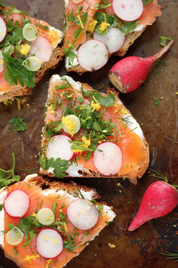 Smoked Salmon Tartines with Fresh Herbs and Creamy Wasabi Spread 