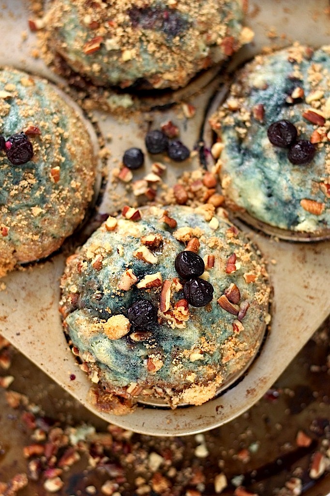 Greek Yogurt Blueberry Crumble Muffins