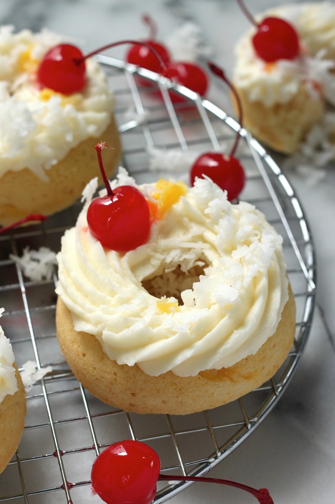 Baked Pina Colada Donuts 