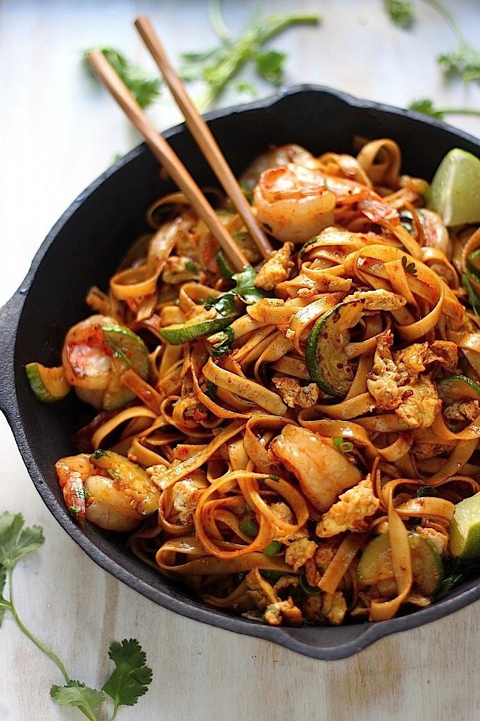 Sunday Suppers: 20-Minute Spicy Sriracha Shrimp and Zucchini Lo Mein ...