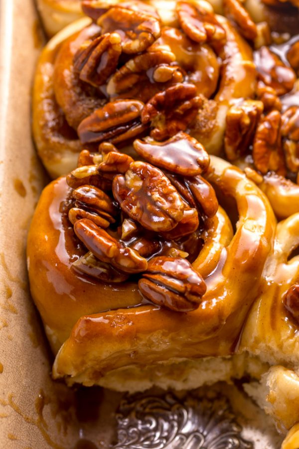 Butter Pecan Cinnamon Buns Baker by Nature