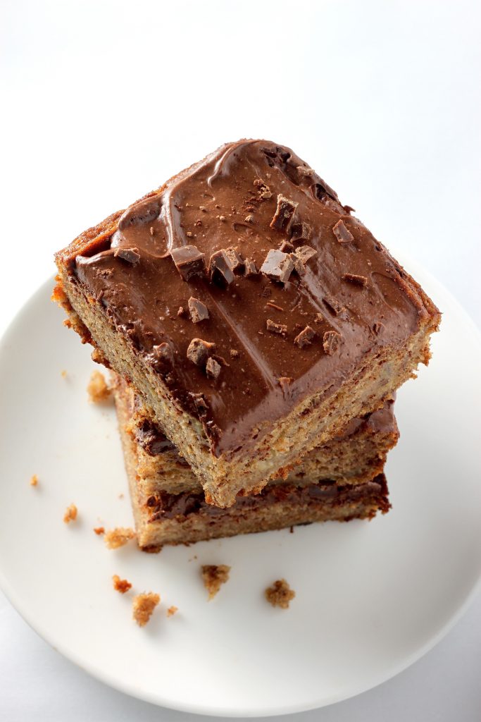 Healthy Whole Wheat Banana Cake with Creamy Greek Yogurt Chocolate Frosting