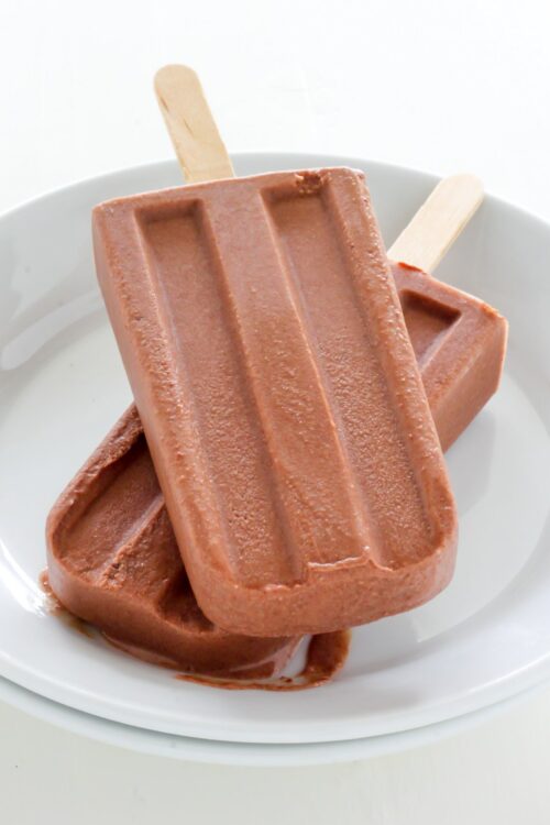 Healthy Greek Yogurt Chocolate Fudge Pops