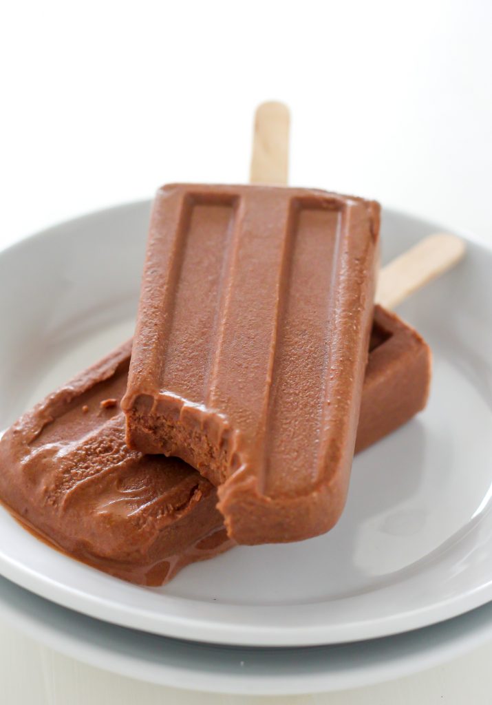 Healthy Greek Yogurt Chocolate Fudge Pops