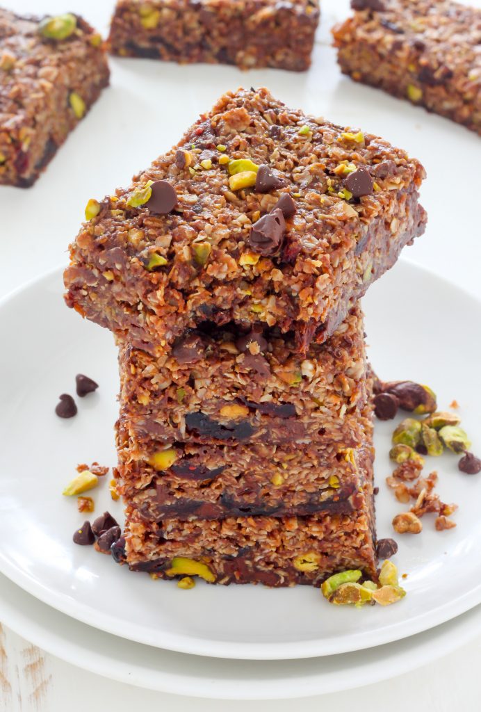 Dark Chocolate Pistachio Nutella Granola Bars