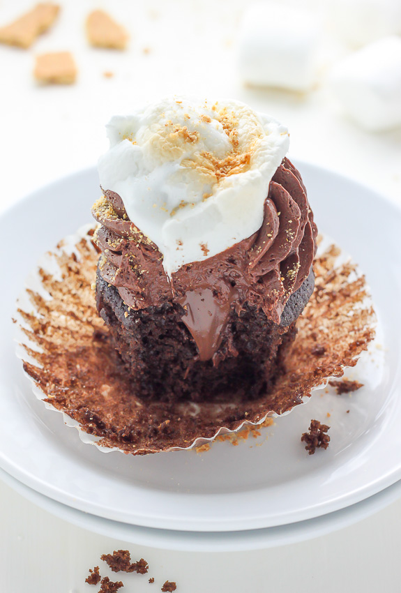 Nutella Stuffed S'mores Cupcakes