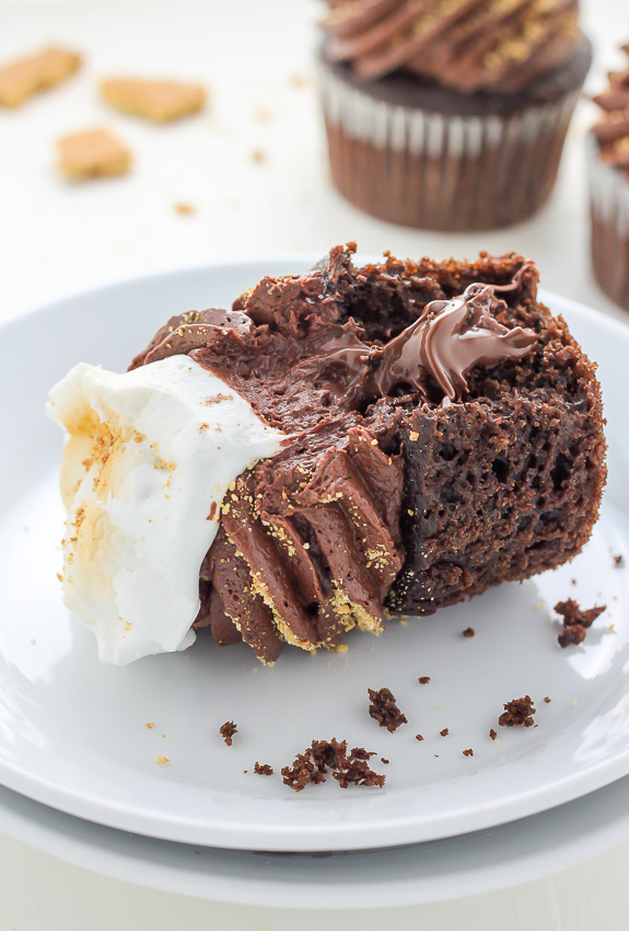Nutella Stuffed S'mores Cupcakes - omg these are so decadent!
