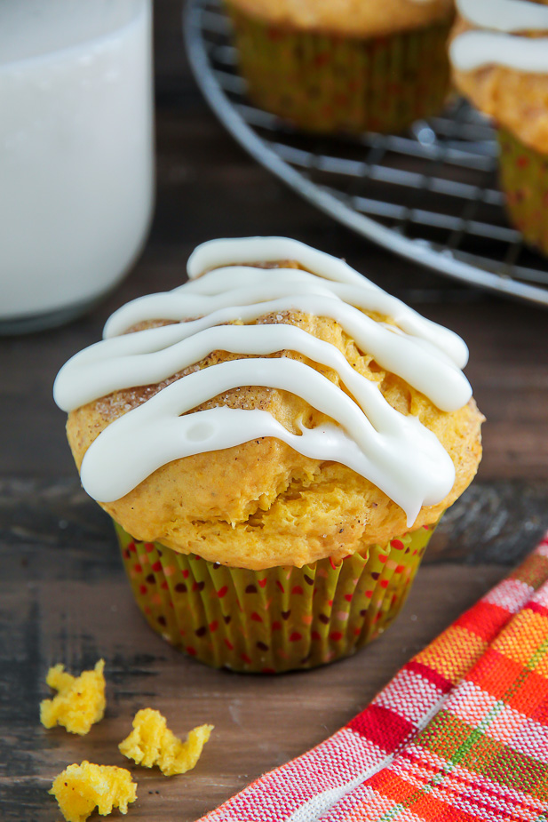 Simple Pumpkin Muffins with Vanilla Glaze