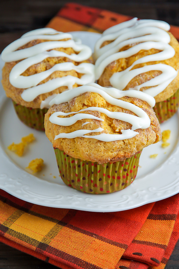 Simple Pumpkin Muffins with Vanilla Glaze