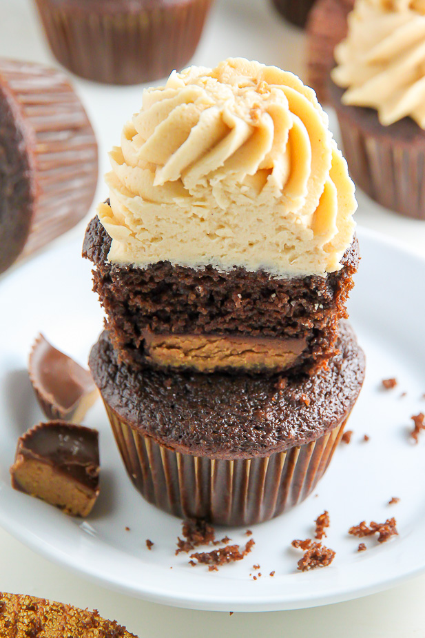 Rich chocolate cupcakes, creamy peanut butter cups, and silky smooth peanut butter frosting. This is THE ultimate chocolate peanut butter cupcake.