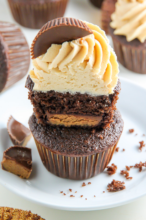 Rich chocolate cupcakes, creamy peanut butter cups, and silky smooth peanut butter frosting. This is THE ultimate chocolate peanut butter cupcake.