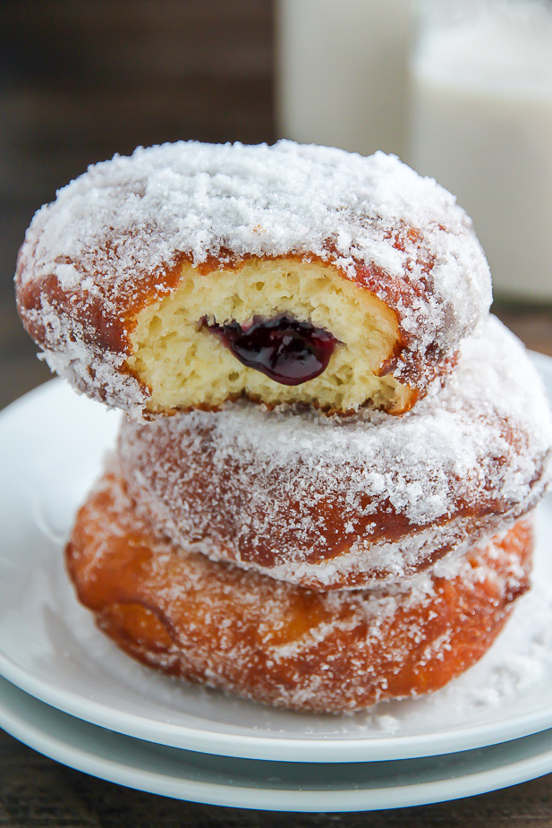 Sweet and simple Old-Fashioned Jelly Doughnuts. Totally worth every-single-bite.