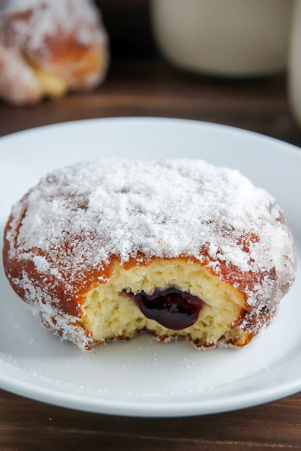 Sweet and simple Old-Fashioned Jelly Doughnuts. Totally worth every-single-bite.