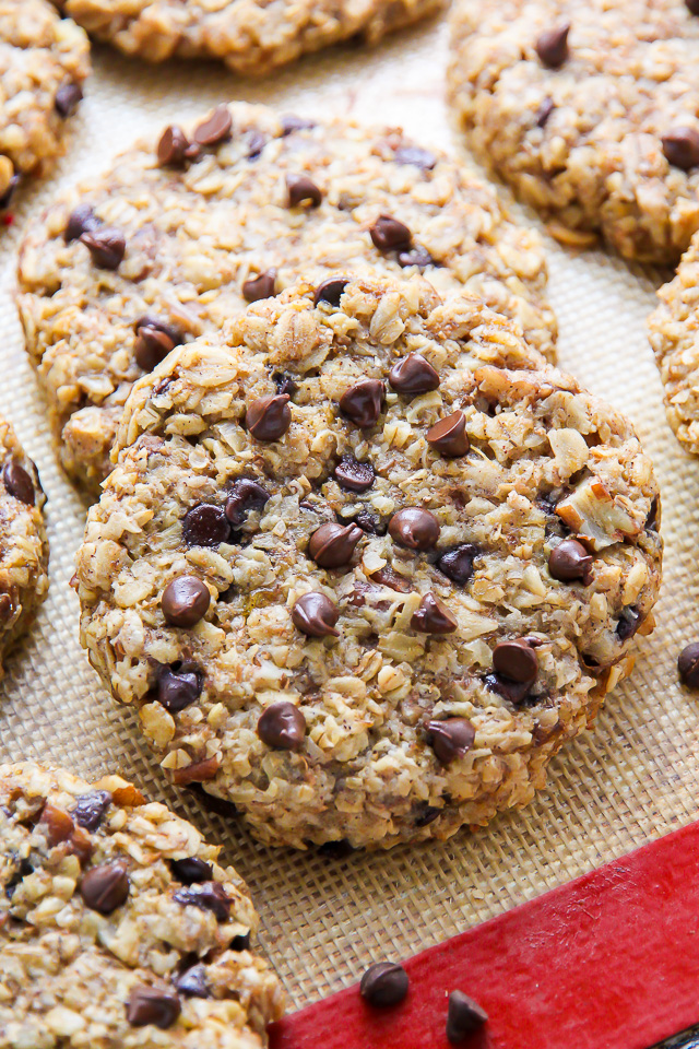 Cookies that taste like banana bread AND are healthy enough for breakfast!