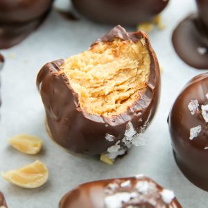 Made with creamy peanut butter, semi-sweet chocolate, flaky sea salt, and not much else! These may just be the tastiest truffles in the universe.