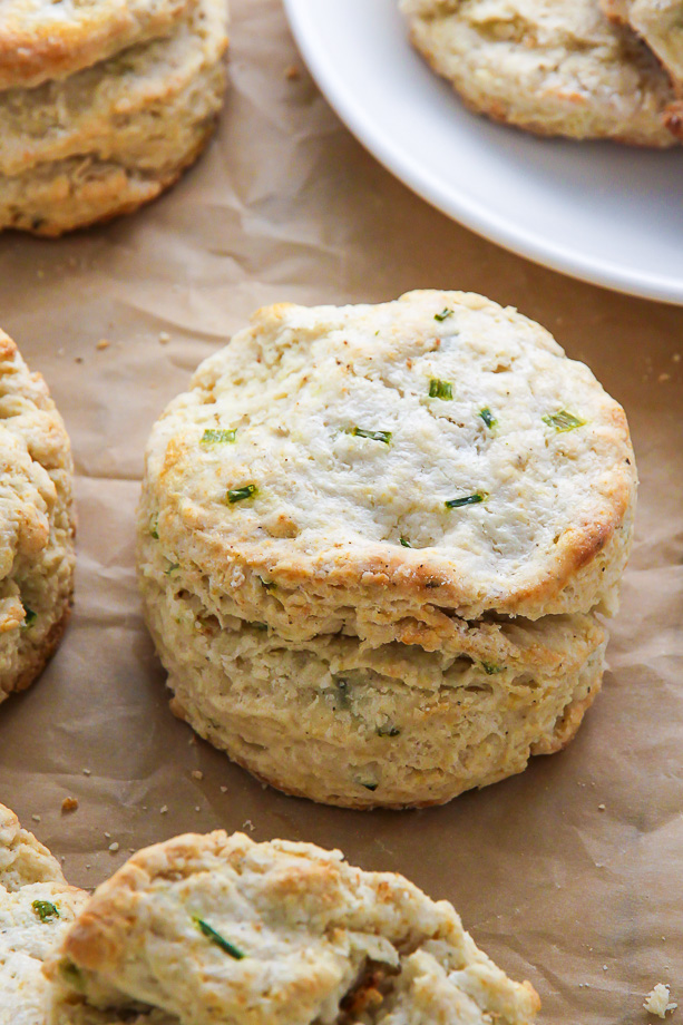 Fluffy and flavorful sour cream and chive scones! A great choice for breakfast, brunch, or dinner.