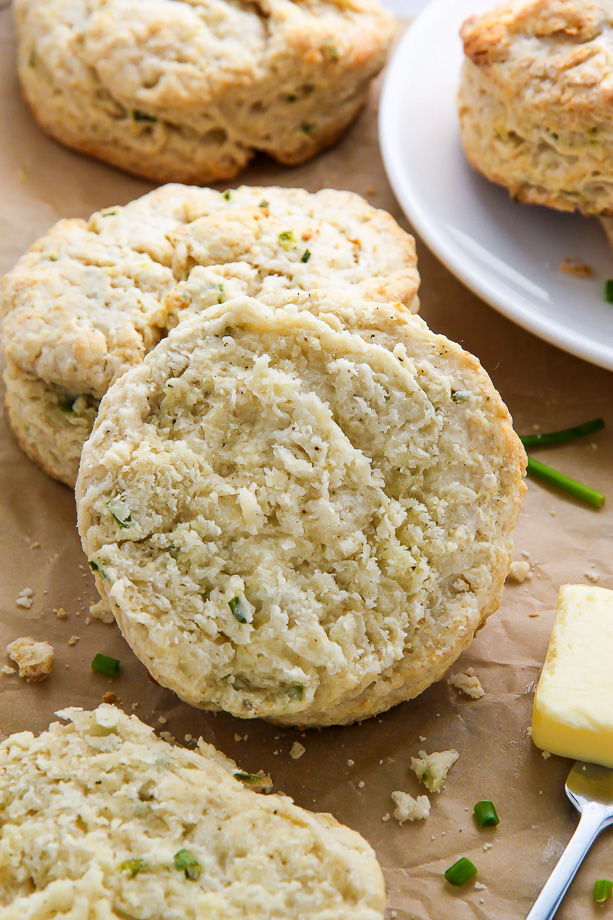 Fluffy and flavorful sour cream and chive scones! A great choice for breakfast, brunch, or dinner.