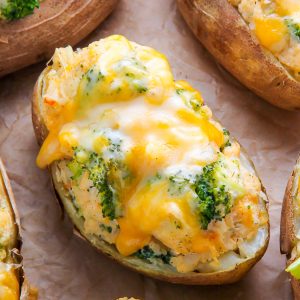 AMAZING FLAVOR! Crispy broccoli and cheddar twice-baked potatoes are comfort food at its best. Click through for the recipe and step-by-step photos.