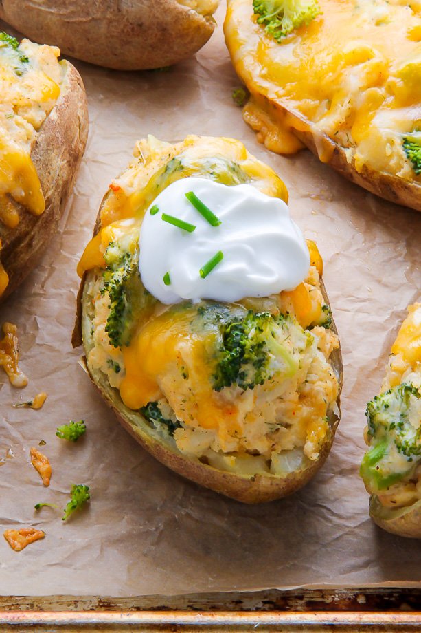 AMAZING FLAVOR! Crispy broccoli and cheddar twice-baked potatoes are comfort food at its best. Click through for the recipe and step-by-step photos.