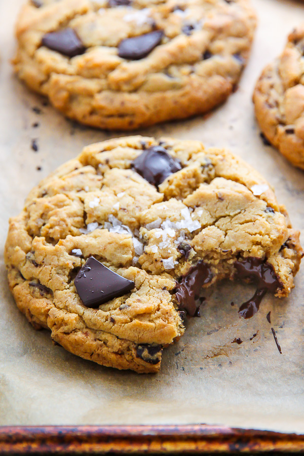 Ultra thick soft batch peanut butter cookies loaded with chocolate chunks! Perfect with a cup of coffee or a cold glass of milk.