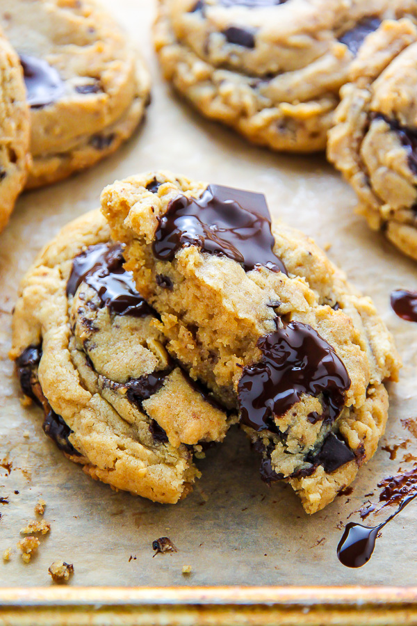 Ultra thick soft batch peanut butter cookies loaded with chocolate chunks! Perfect with a cup of coffee or a cold glass of milk.