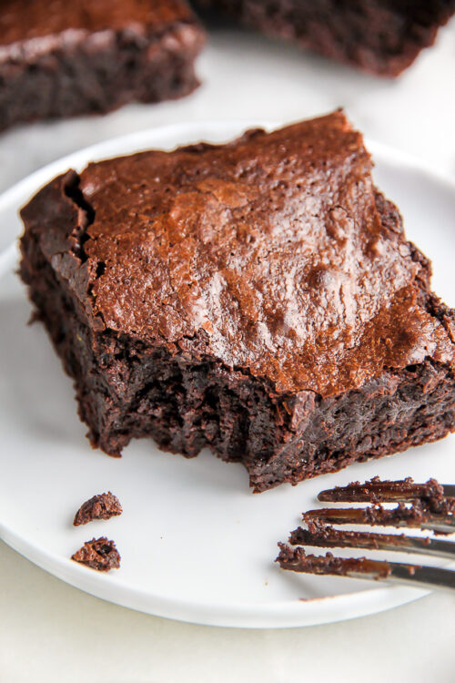 Outrageously Amazing One Bowl 5-Ingredient Brownies