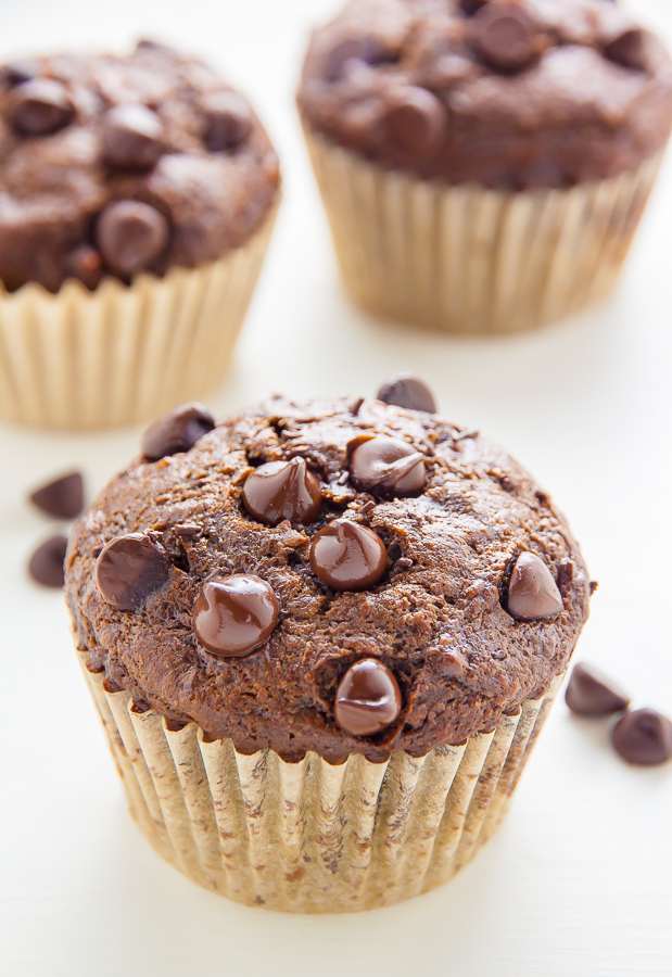 Healthy Double Chocolate Banana Muffins! Devilishly decadent and only 181 calories per serving.