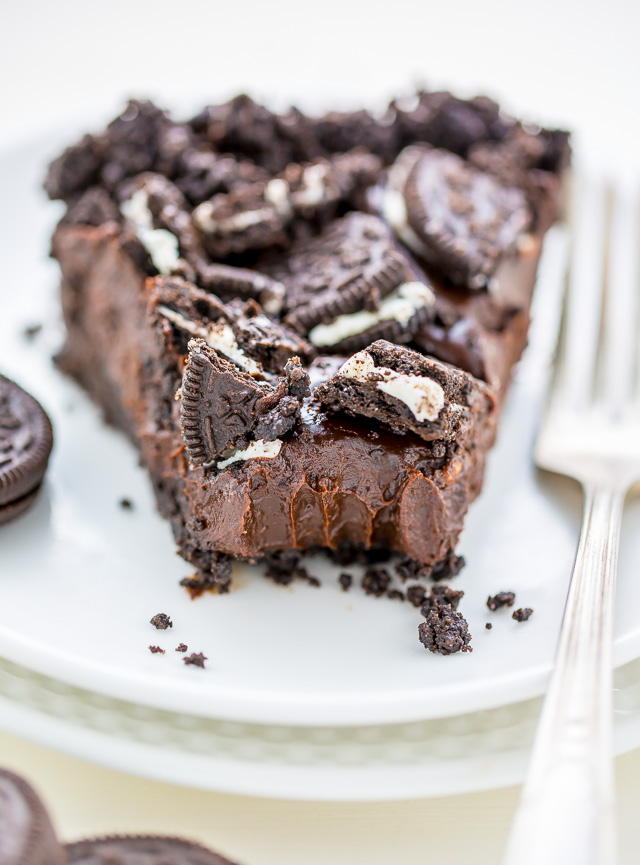 NoBake Chocolate Oreo Pie (Only 4 Ingredients!) Baker by Nature