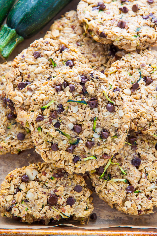 Sweet and chewy Zucchini Bread Breakfast Cookies. Who knew vegetables could be SO delicious?!