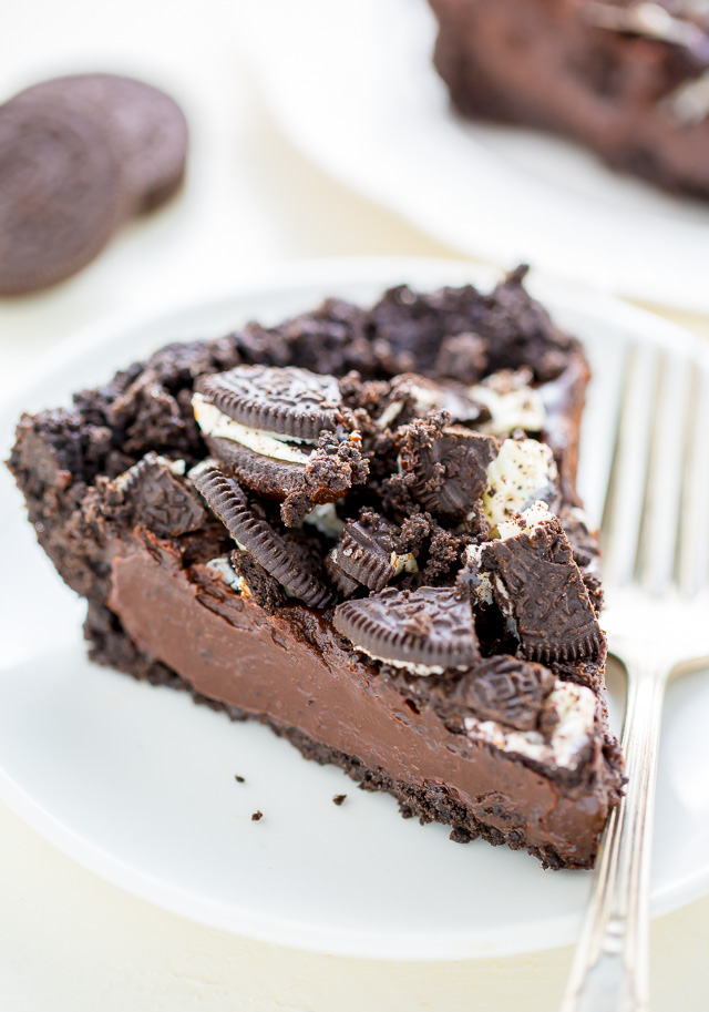 No Bake Chocolate Oreo Pie Only 4 Ingredients Baker By Nature