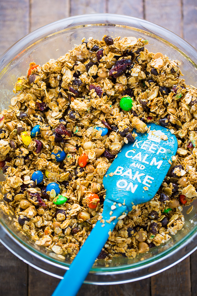 Trail Mix Granola Bars {Easy No Bake Recipe} 