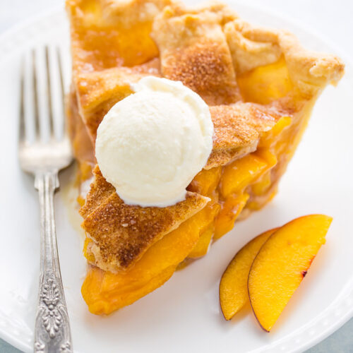 Cinnamon Sugar Peach Pie! This recipe is the BEST we've ever tried. Tons of tips in tricks make it easy to bake!