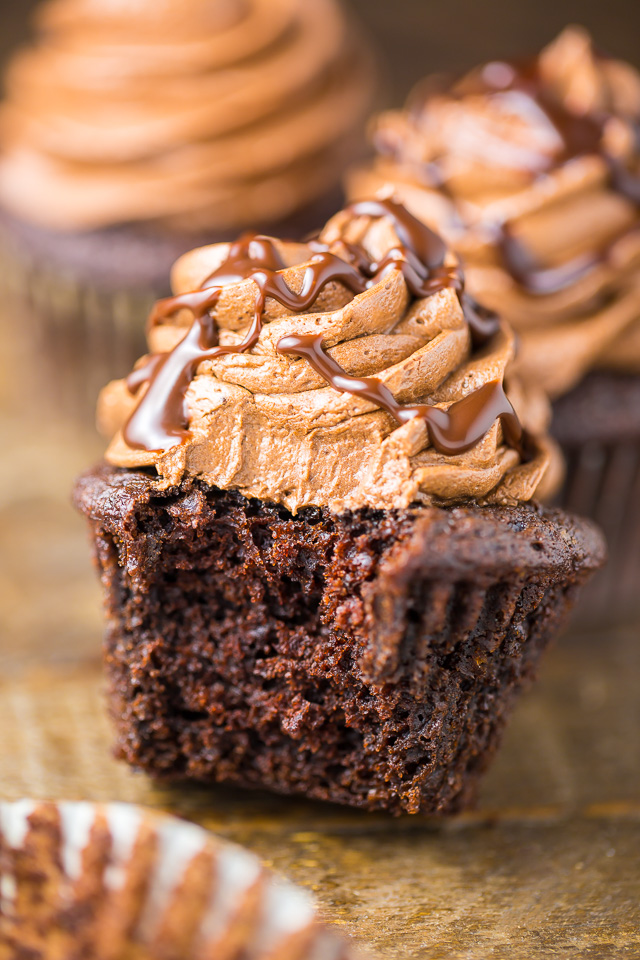 Coffee lovers will go CRAZY over these Kahlua Chocolate Cupcakes! Rich, decadent, and a little boozy.