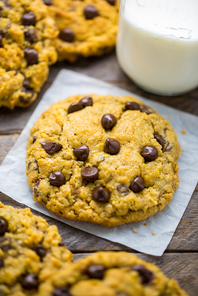 My Pumpkin Oatmeal Chocolate Chip Cookies have chewy centers and crispy edges! Sure to become a Fall favorite.