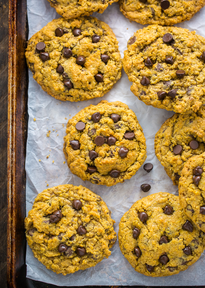 My Pumpkin Oatmeal Chocolate Chip Cookies have chewy centers and crispy edges! Sure to become a Fall favorite.