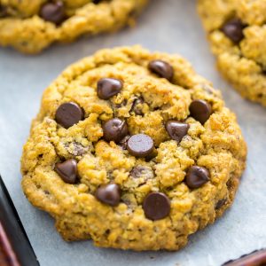 My Pumpkin Oatmeal Chocolate Chip Cookies have chewy centers and crispy edges! Sure to become a Fall favorite.