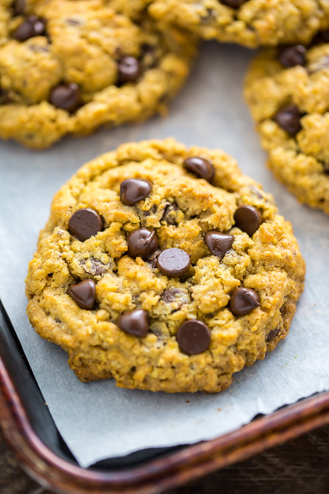 My Pumpkin Oatmeal Chocolate Chip Cookies have chewy centers and crispy edges! Sure to become a Fall favorite.