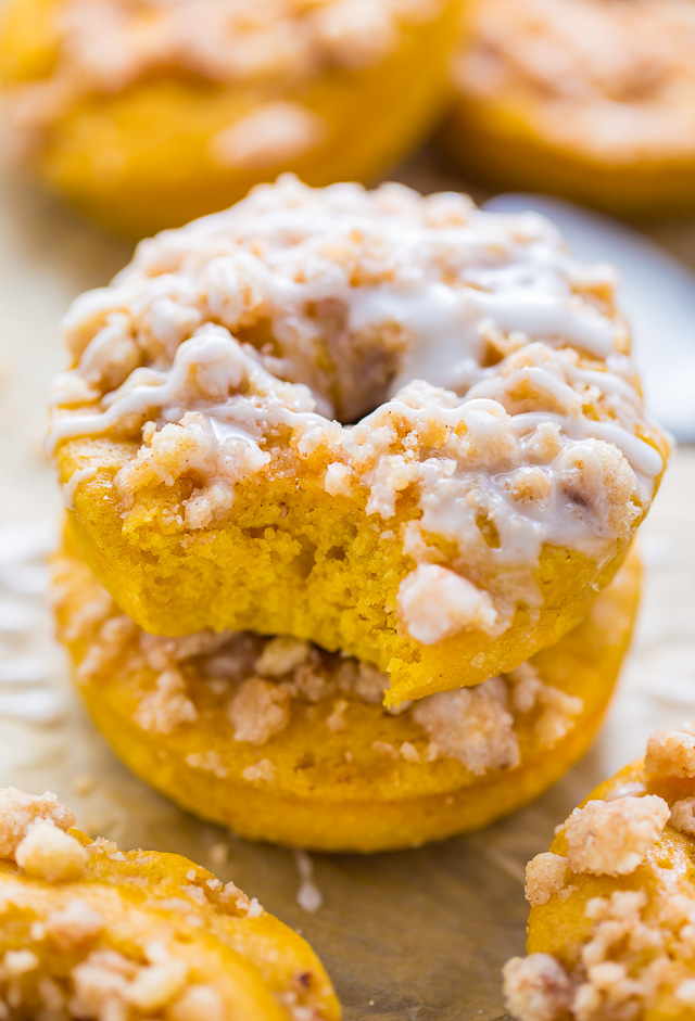 Pumpkin Coffee Cake Donuts are the ultimate breakfast treat! Baked, not fried, and ready in less than 30 minutes.