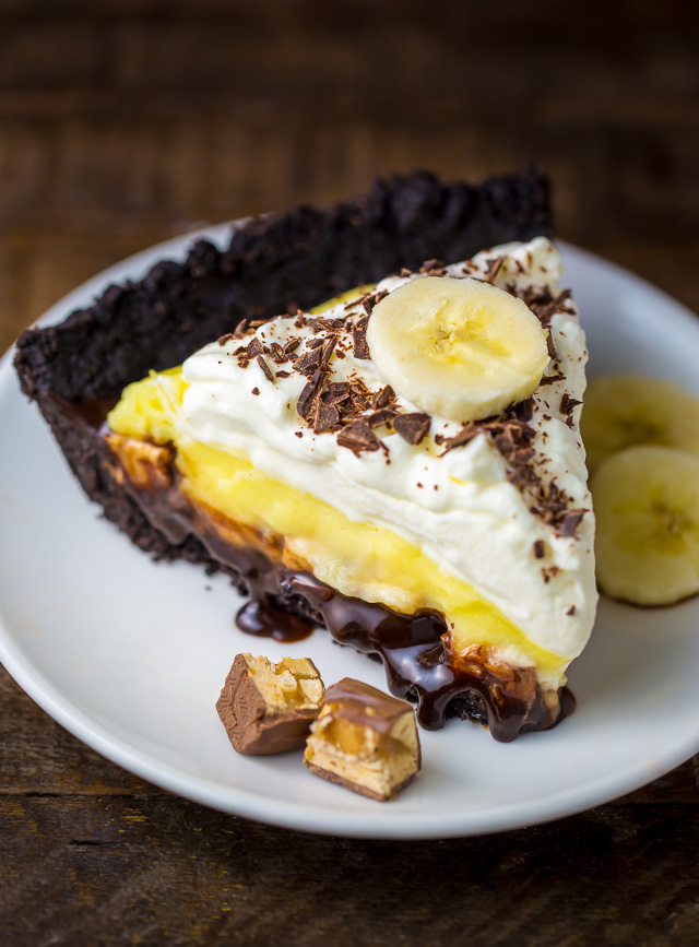 An easy no-bake recipe for Black-Bottom Banana Cream Pie!