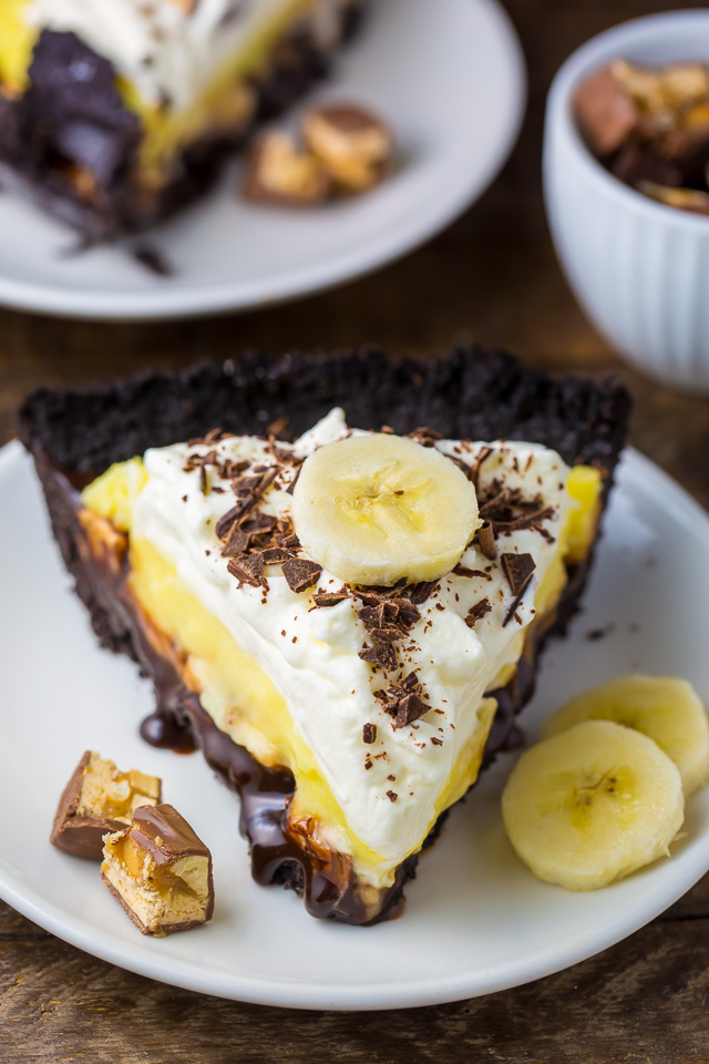 An easy no-bake recipe for Black-Bottom Banana Cream Pie!