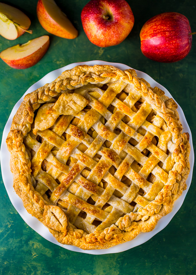 Old Fashioned Apple Pie Baker By Nature