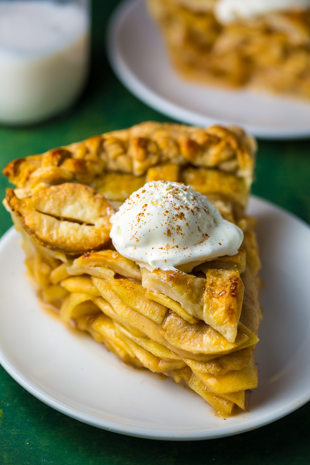 A foolproof recipe for Old-fashioned Apple Pie!